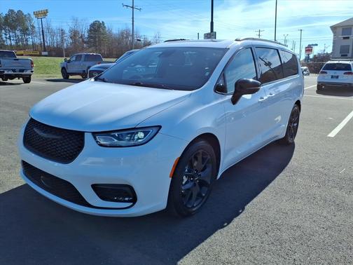 2025 Chrysler Pacifica Limited