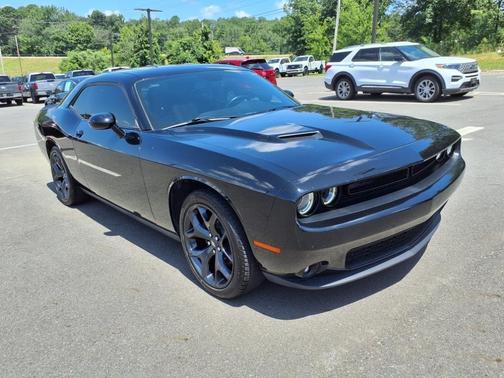 2020 Dodge Challenger SXT