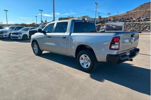 2023 RAM 1500 Tradesman Crew Cab 4x4 57' Box