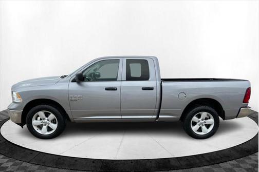 2024 RAM 1500 Classic SLT Quad Cab 4x4 64' Box