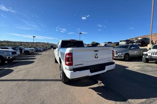 2024 RAM 2500 Laramie Crew Cab 4x4 64' Box