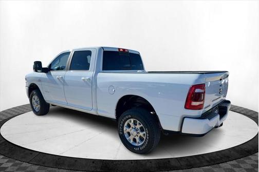 2024 RAM 2500 Laramie Crew Cab 4x4 64' Box