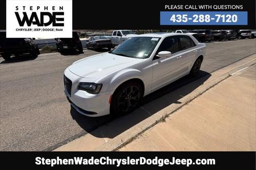2022 Chrysler 300 S