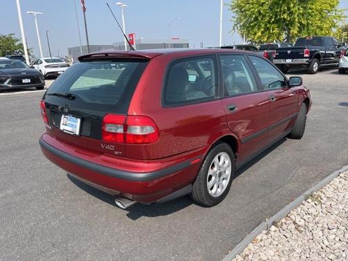 2000 Volvo V40 A