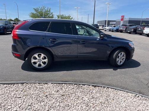 2012 Volvo XC60 T6 Platinum
