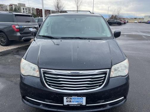 2014 Chrysler Town & Country Touring
