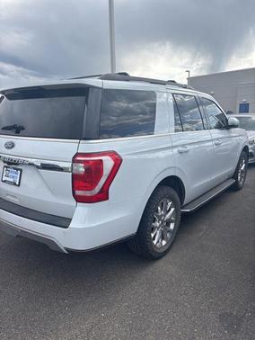Oxford White 2021 Ford Expedition XLT