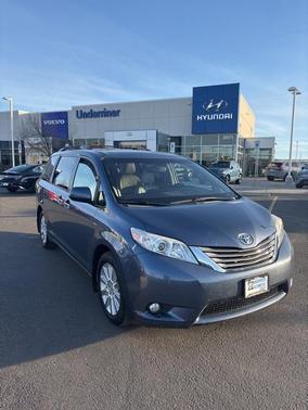 2016 Toyota Sienna XLE