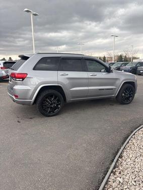 Billet Silver Metallic Clearcoat 2019 Jeep Grand Cherokee Altitude