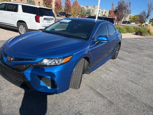 2019 Toyota Camry SE