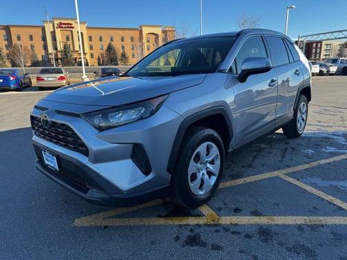 2020 Toyota RAV4 LE