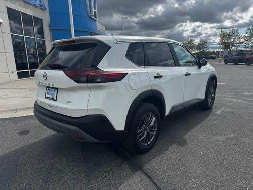 Glacier White 2023 Nissan Rogue S
