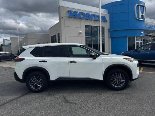 Glacier White 2023 Nissan Rogue S