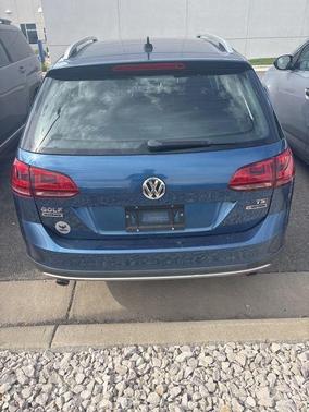 Blue 2017 Volkswagen Golf Alltrack TSI SE