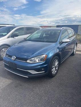 Blue 2017 Volkswagen Golf Alltrack TSI SE