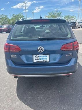 Blue 2017 Volkswagen Golf Alltrack TSI SE