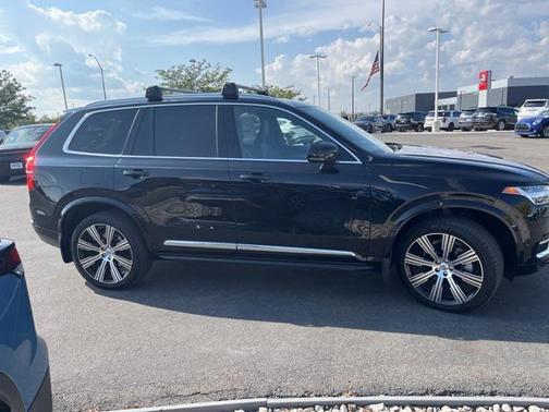 2024 Volvo XC90 B6 Ultimate Bright Theme 7-Seater