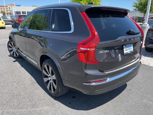 2024 Volvo XC90 Recharge Plug-In Hybrid T8 Core Bright Theme