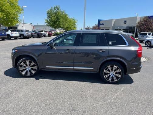 2024 Volvo XC90 Recharge Plug-In Hybrid T8 Core Bright Theme