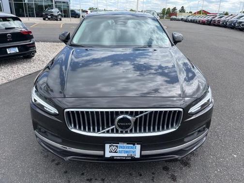2022 Volvo S90 B6 Inscription