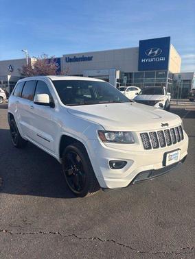Bright White Clearcoat 2015 Jeep Grand Cherokee Altitude