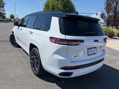 2023 Jeep Grand Cherokee L Summit Reserve