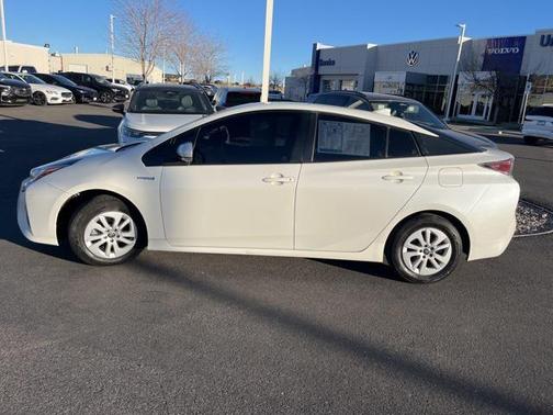 2017 Toyota Prius One