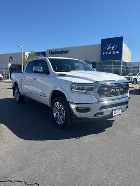 Ivory White Tri-Coat Pearlcoat 2023 RAM 1500 Limited
