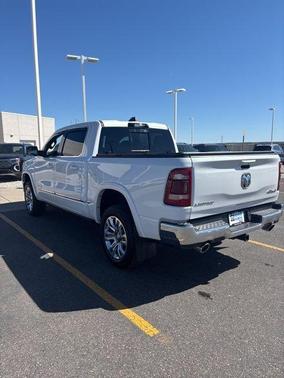 Ivory White Tri-Coat Pearlcoat 2023 RAM 1500 Limited