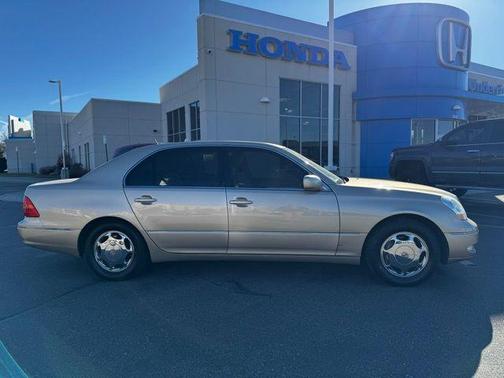 2001 Lexus LS 430 Base