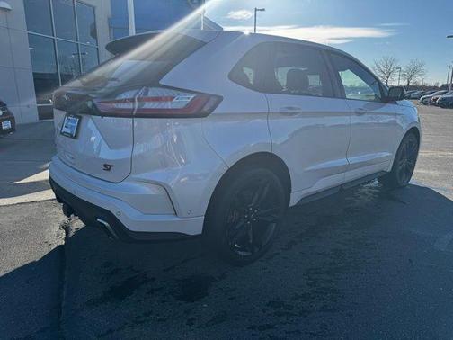 2019 Ford Edge ST