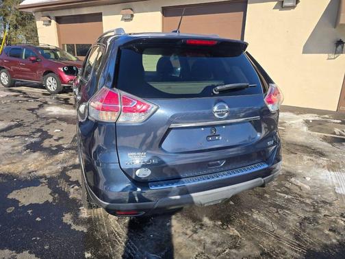 2016 Nissan Rogue SV