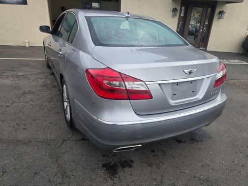 2013 Hyundai Genesis 3.8