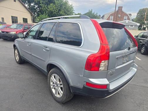 2011 Volvo XC90 3.2