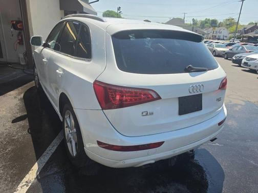 Ibis White 2011 Audi Q5 Premium Plus