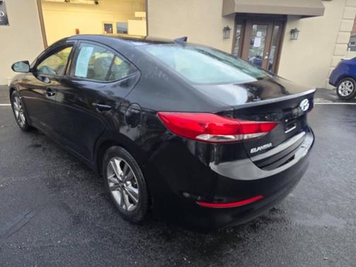 2017 Hyundai ELANTRA SE Value Edition