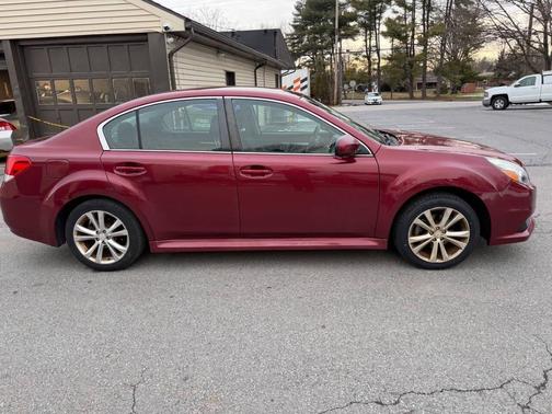 2013 Subaru Legacy Premium