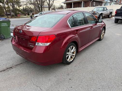 2013 Subaru Legacy Premium