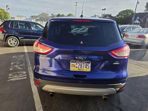 Deep Impact Blue 2014 Ford Escape SE