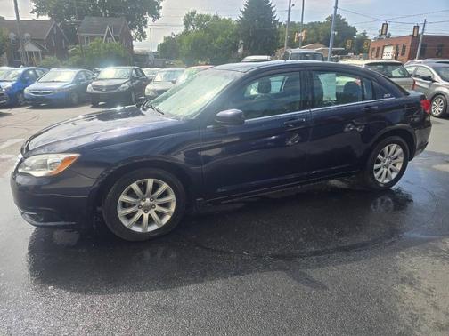 2012 Chrysler 200 Touring