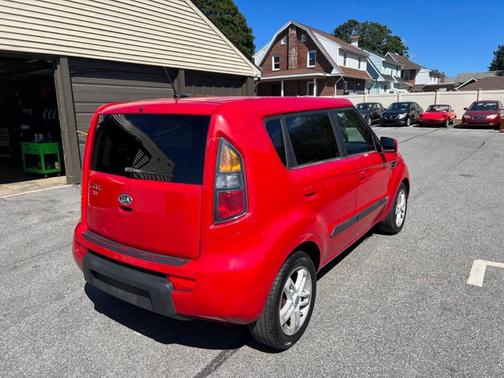 2010 Kia Soul +