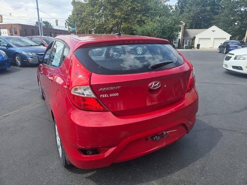 2013 Hyundai Accent GS
