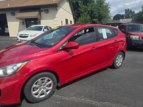 2013 Hyundai Accent GS