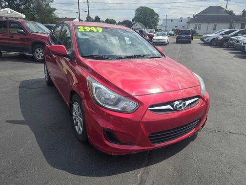 2013 Hyundai Accent GS