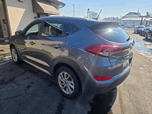 2017 Hyundai TUCSON SE Plus