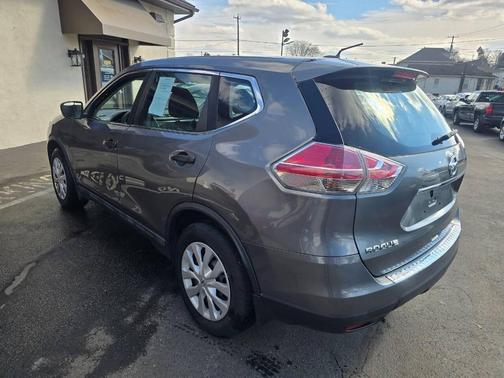 2016 Nissan Rogue SV