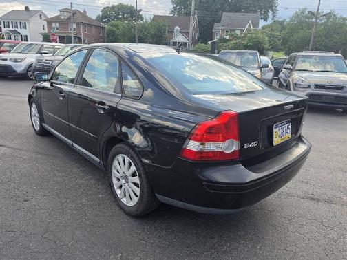 Black 2005 Volvo S40 2.4i