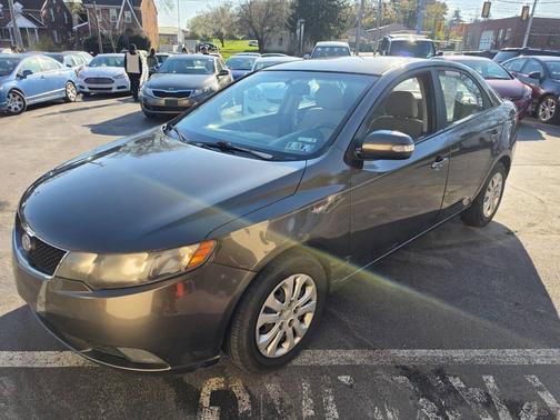 Metal Bronze 2010 Kia Forte EX