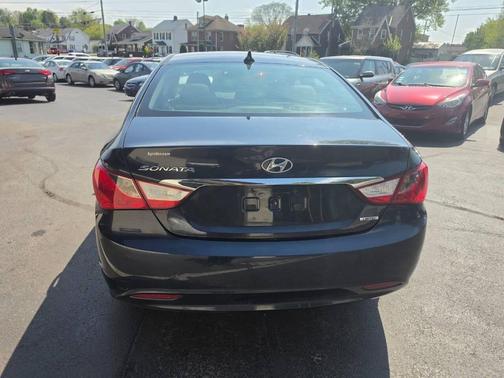 Indigo Blue Pearl 2011 Hyundai SONATA SE