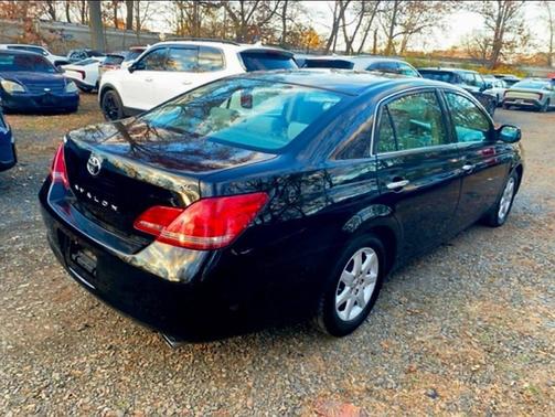 2008 Toyota Avalon XLS